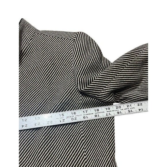 Tahari Arthur S. Levine Women's Blazer Jacket Women's Size 10 Wool Open Front - Picture 8 of 9